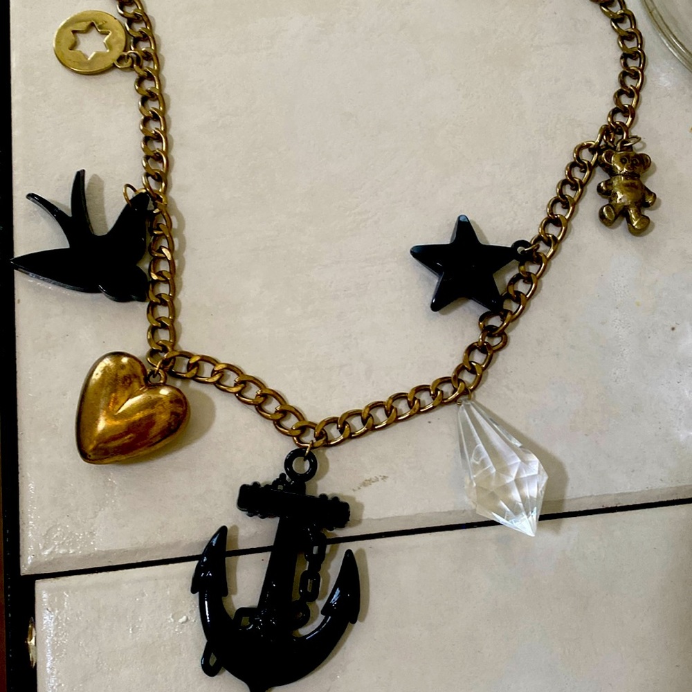 Large/ long necklace with stars, bird, anchor and teddy bear 🧸 🦅 ⚓️ ❤️ ⭐️